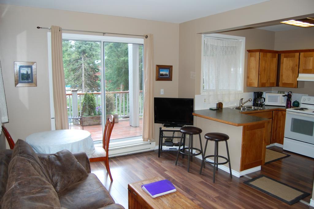 Belle Neige Suites: Whistler Ngoại thất bức ảnh