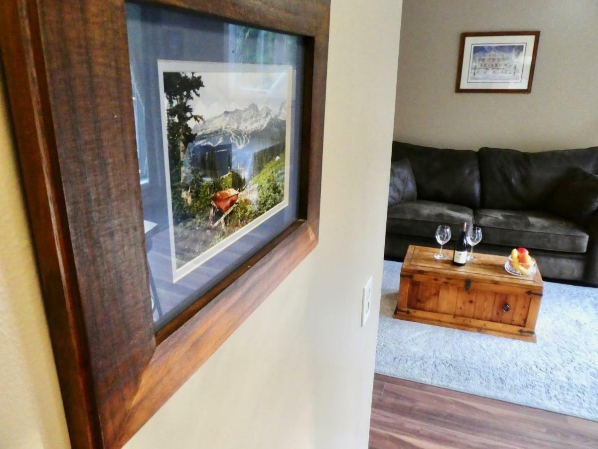 Belle Neige Suites: Whistler Ngoại thất bức ảnh